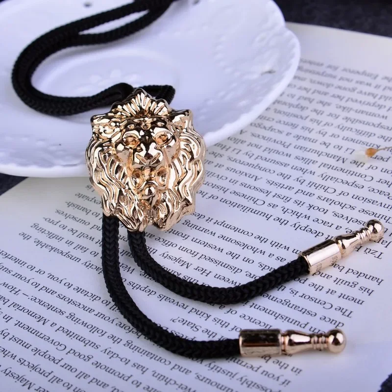 Bolo Tie Cowboy Con Ciondolo Teschio Di Mucca - Collana In Pelle Regolabile Uomo Donna - Accessorio Western Vintage