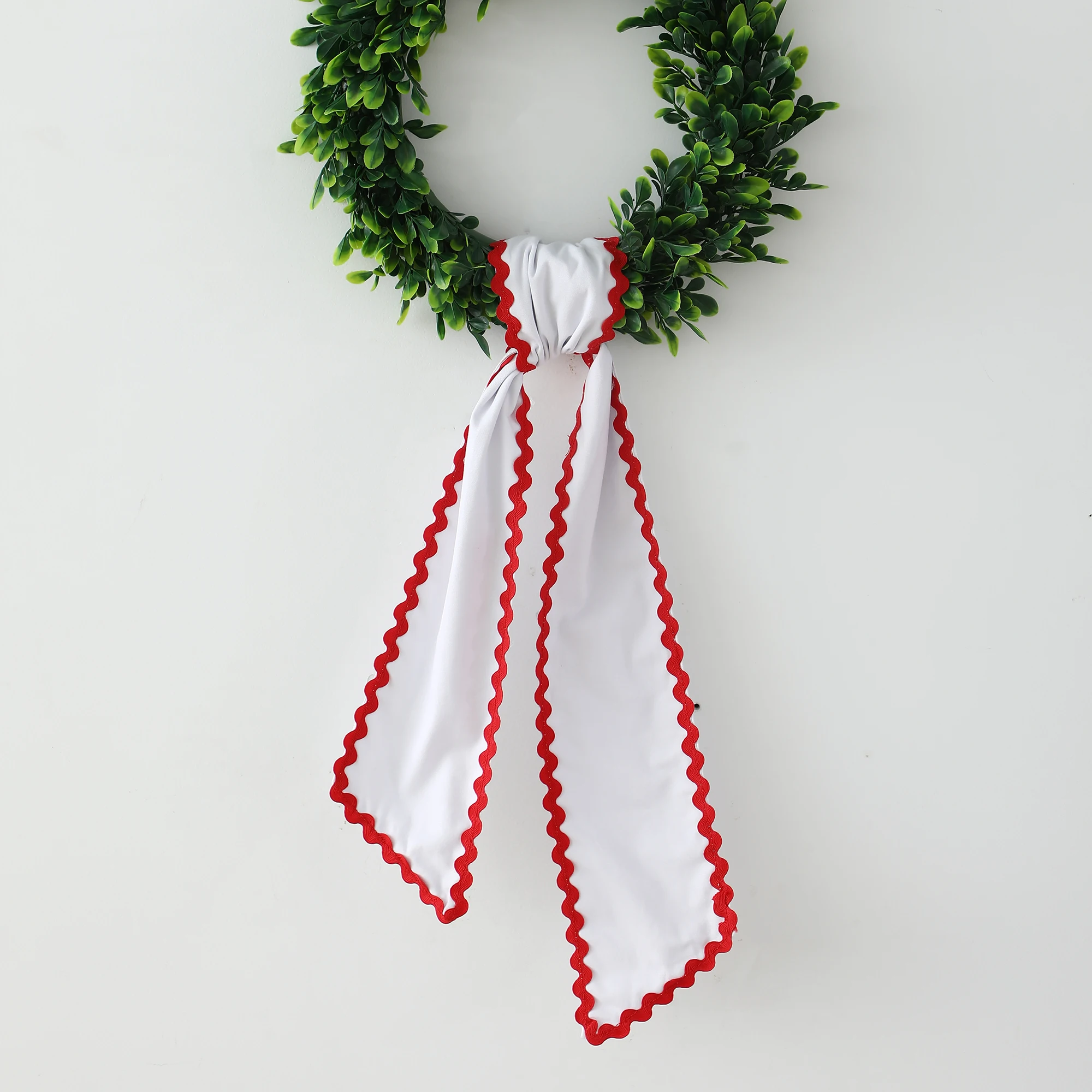 Ric Rac Baskets Easter basket bow made of gingham canvas with Ric Rac wreath sashes ...