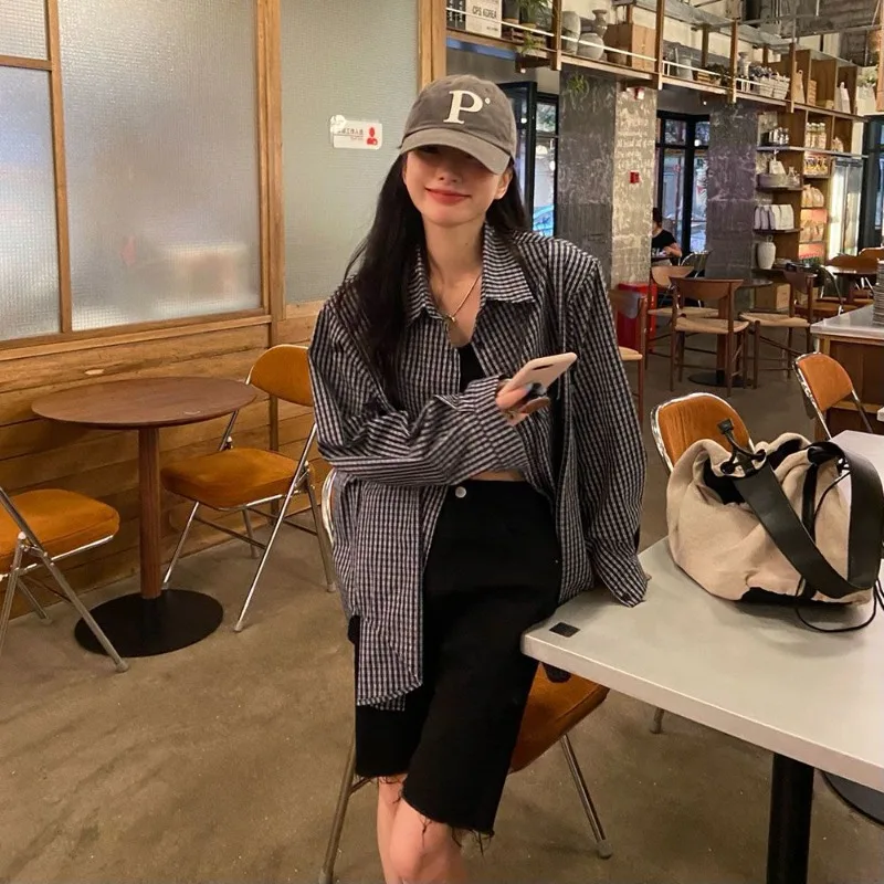 Рисунок 3 - Винтажная клетчатая рубашка QWEEK Y2k