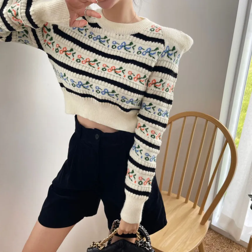 

Sweet Flower Jacquard Striped Sweaters Women Round Neck Waistcoat Long Sleeve Short Pullover Sweater Knitwear Sueter Mujer Tops