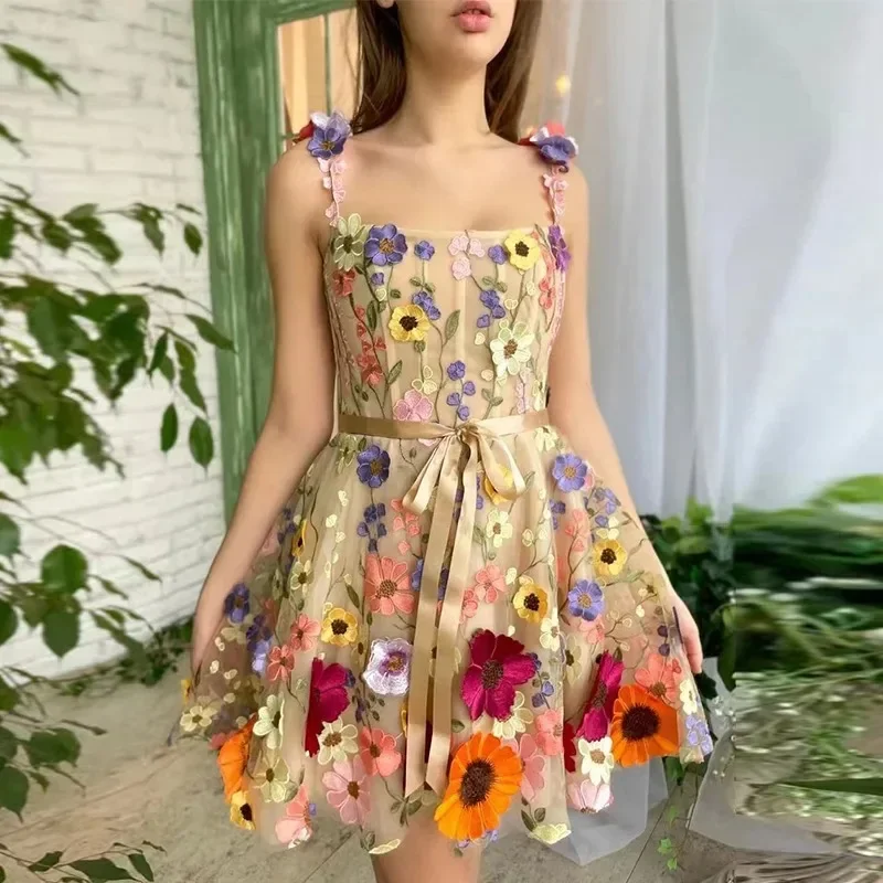 

Роскошное мини-платье с цветочной вышивкой, женское облегающее платье с V-образным вырезом и короткими рукавами-фонариками на бедрах, женское вечернее платье, весна 2024