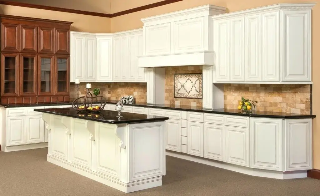 Whole Home Design Solid Wood High Quality Luxurious European Style Kitchen Cabinets Modular Cupboards Made In China