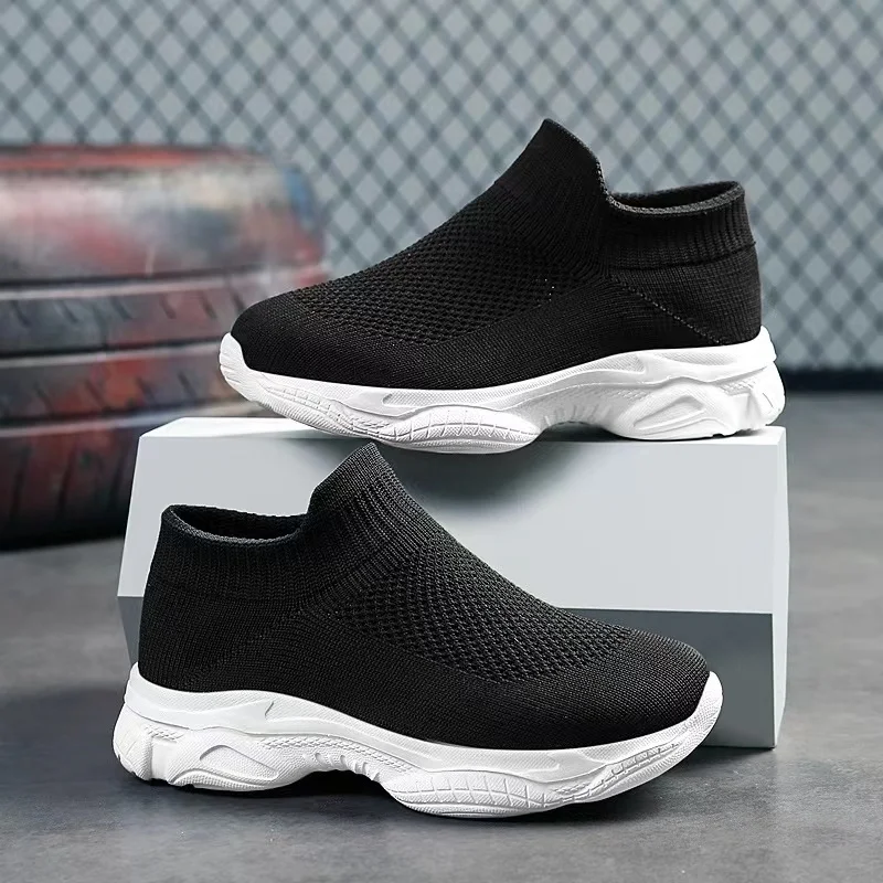 

Kids Running Sneakers, Lightweight Breathable Mesh, Casual Flying Fabric Sport Shoes Spring and Autumn Footwear