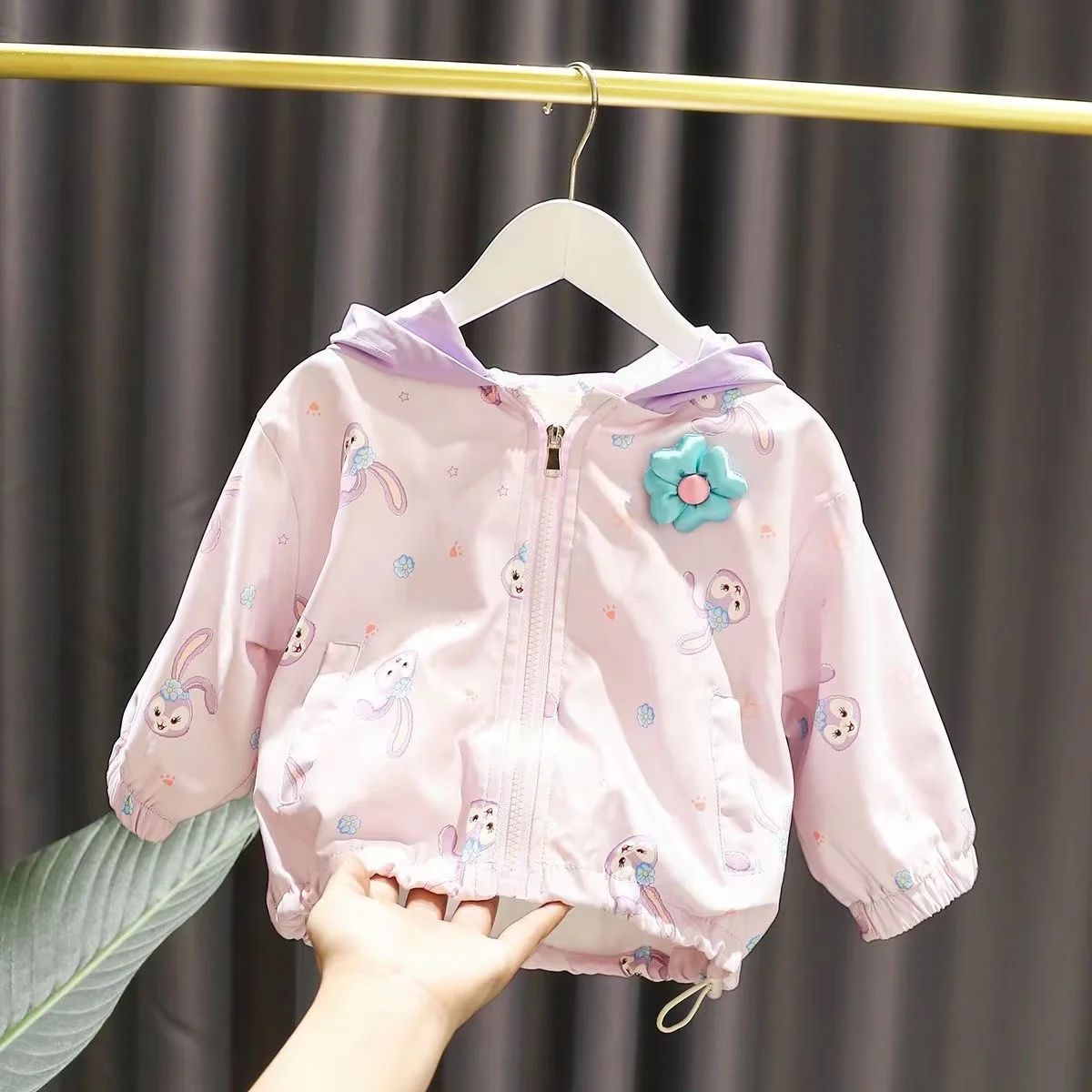 Рисунок 2 - Ветровка для девочек