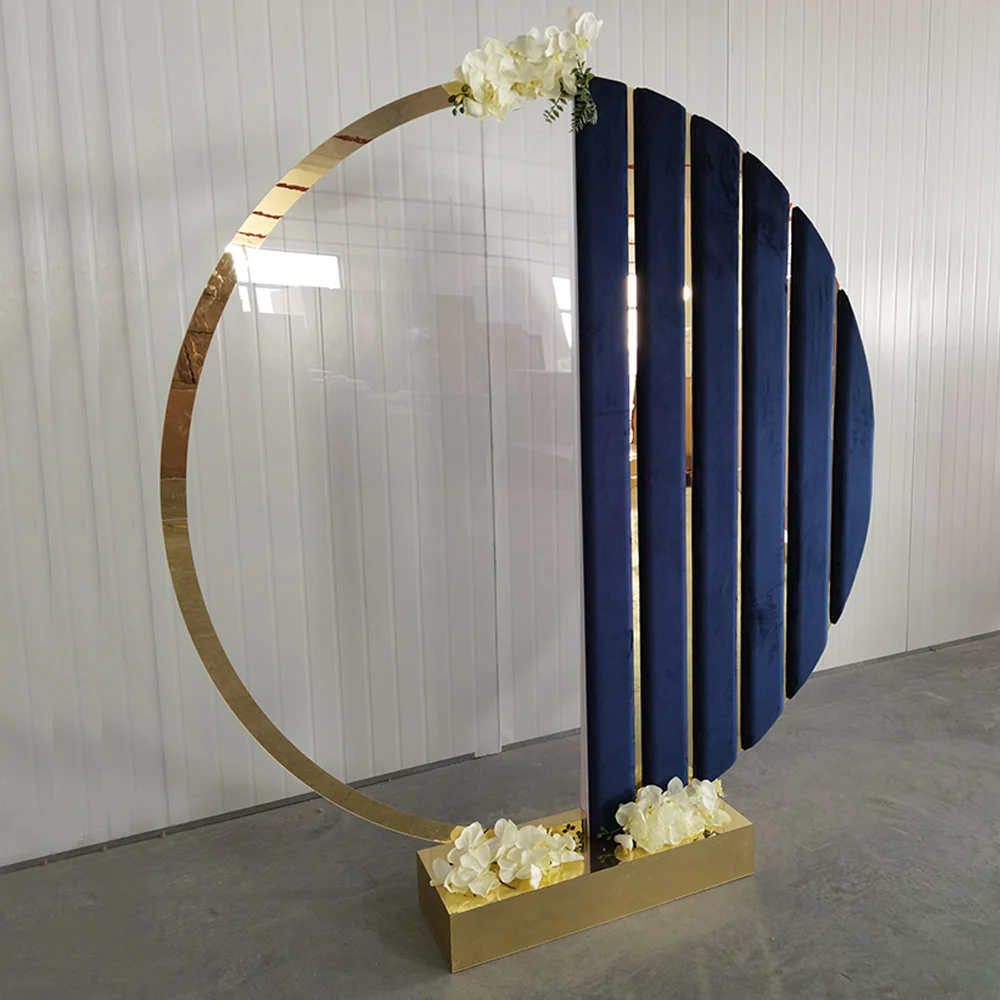 

Unique Design Pattern Golden Round Wedding Backdrop for Wedding
