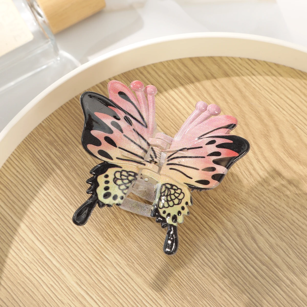 Acrylic Butterfly Hair Claw Clip Women Elegant Hair Hold Clip Sweet Hairpins Claw Hair Crab Korean Hair Accessories Decorate