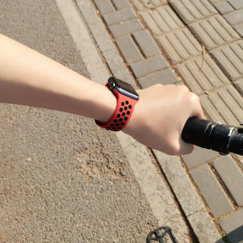 Рисунок 5 - Силиконовый ремешок для Apple Watch