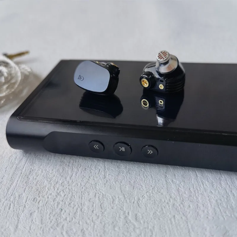 

HighQuality ALO Audio Solaris IEM In-Ear Hifi Earphone Hybrid Technology 1 Dynamic 3 Balanced Armature 8 Drivers Plated Earplugs