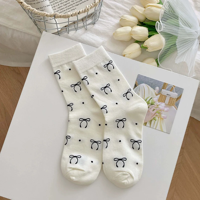 5/10 Paar Damen-Socken mit Fliege und mittlerem Bein, Blumenspitze, Bordüre, Dekoration, leicht, atmungsaktiv, weich, bequem, lässig – Detail 15