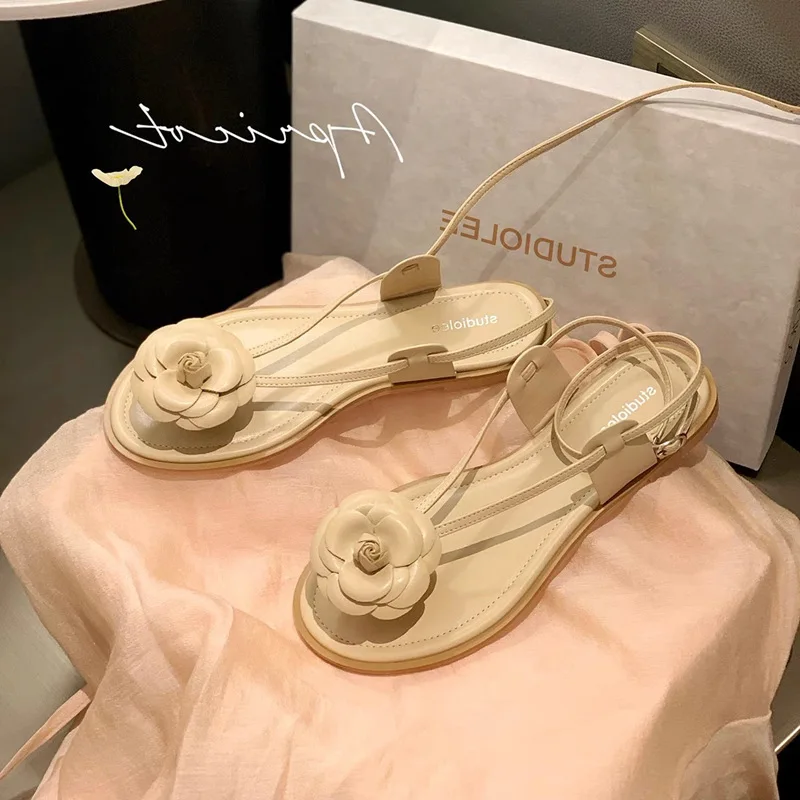 

Flower decorated casual sandals with toe wrap and round toe flat sole sandals white flower women's shoes