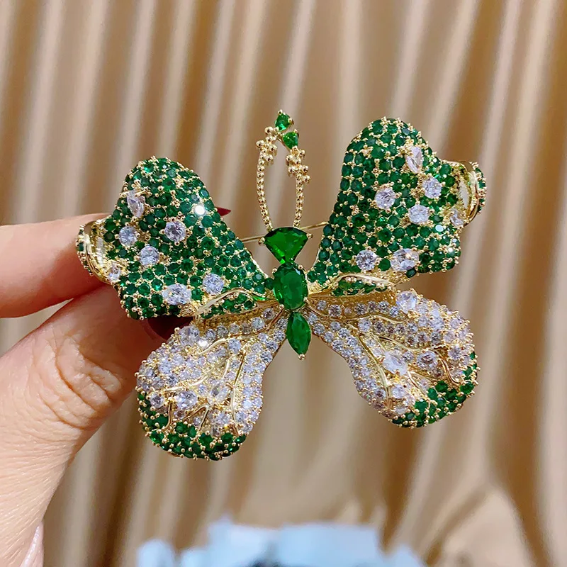 

New Hot Luxury High-end Atmosphere Delicate Colored Zircon Gold Plated Butterfly Brooches Pins Wholesale Jewelry Insect Broche