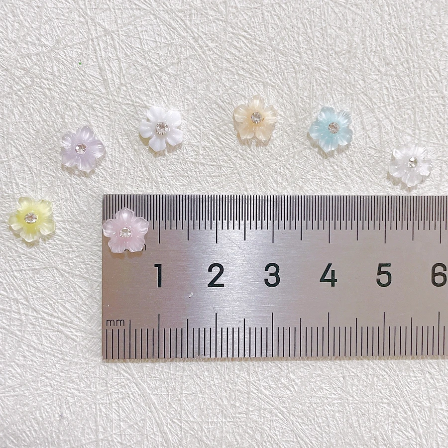 30PCS 얼음 투명한 다섯 꽃잎 꽃 네일 매력 액세서리 라인 석 크리스탈 네일 아트 장식 매니큐어 용품