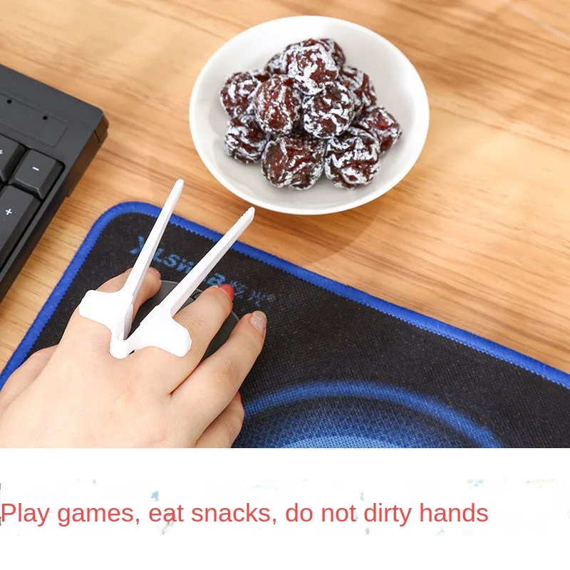 Finger Chopsticks for Gamer Gaming Snack Clips Plastic Snack Food Finger Tongs Lazy Artifact Assistant Tool