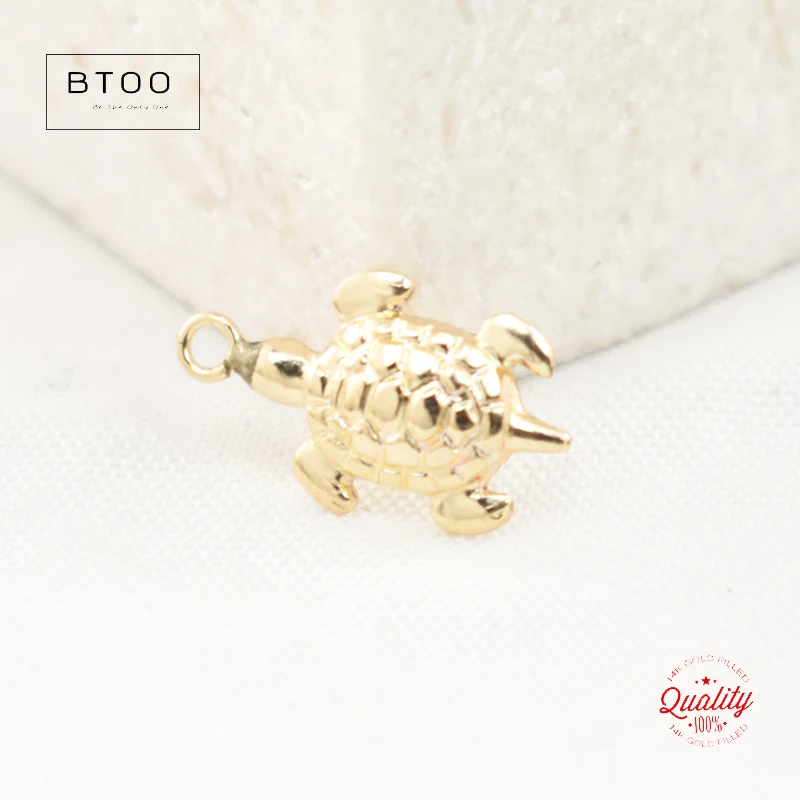 Real 14K Gold Filled Pendant Turtle Charm Jewelry for DIY Bracelet Necklace Making Jewelry Tarnish Resistant Jewelry Findings