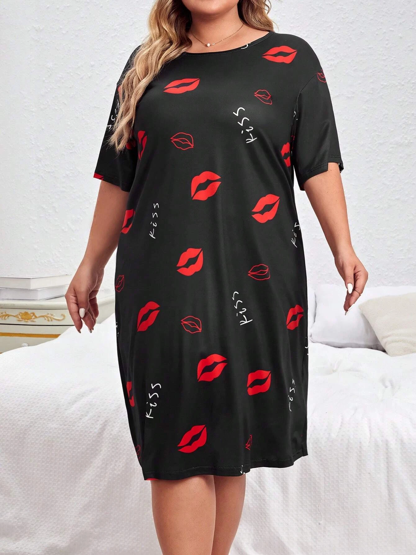 Oversized women's round neck short sleeved lip printed nightgown for home wear women nightgowns women nightdresses sleeping dress