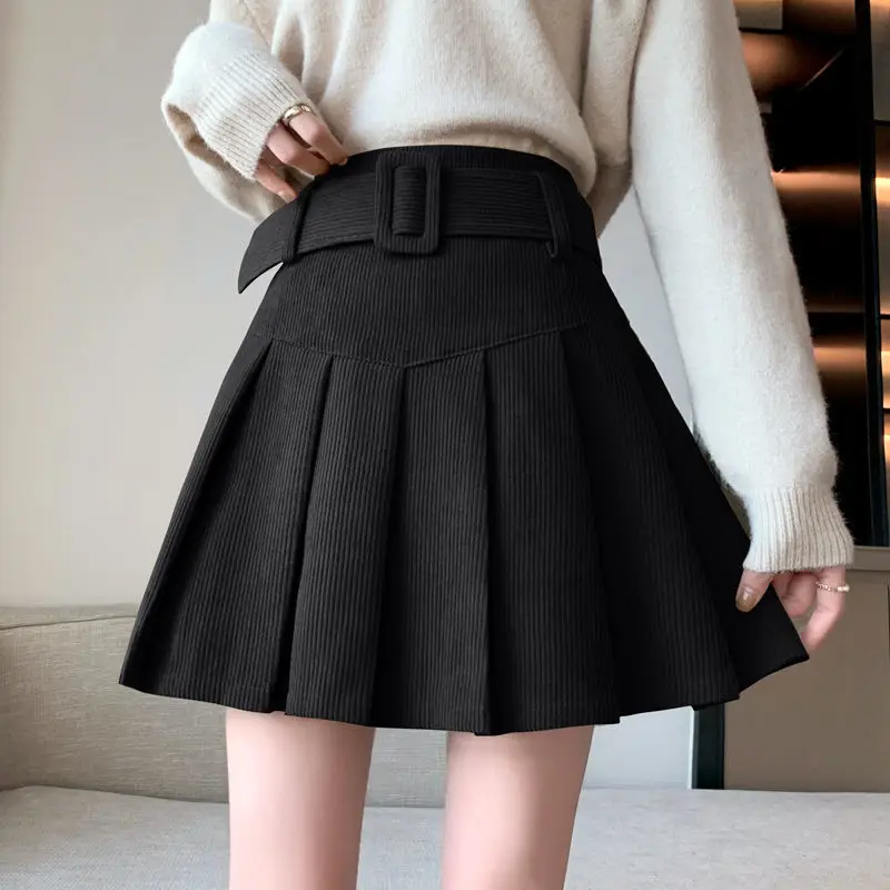 Рисунок 6 - Женские вельветовые плиссированные юбки