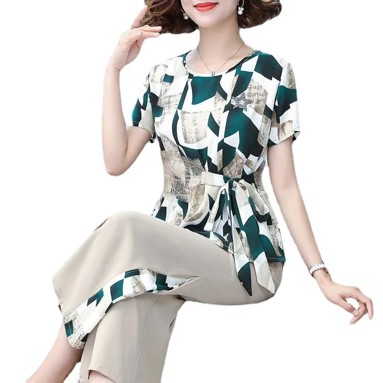 2024 new modern mother and daughter matching clothing set for women in middle age elderly short-sleeve chiffon blouses and cropped pants