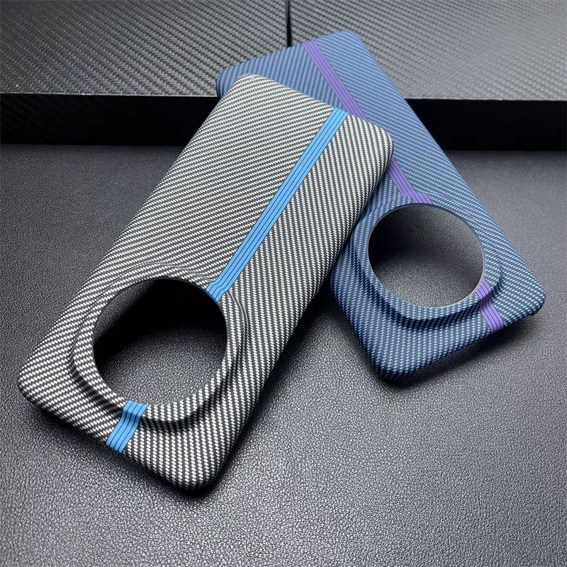 Sleek Carbon Fiber Protective Back Cover