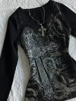 T-shirt gotiche vintage da donna Y2k T-shirt grafica punk nera Grunge Retro sexy scollo a V in cotone Tees Estetica Harajuku Top Nuovo 1