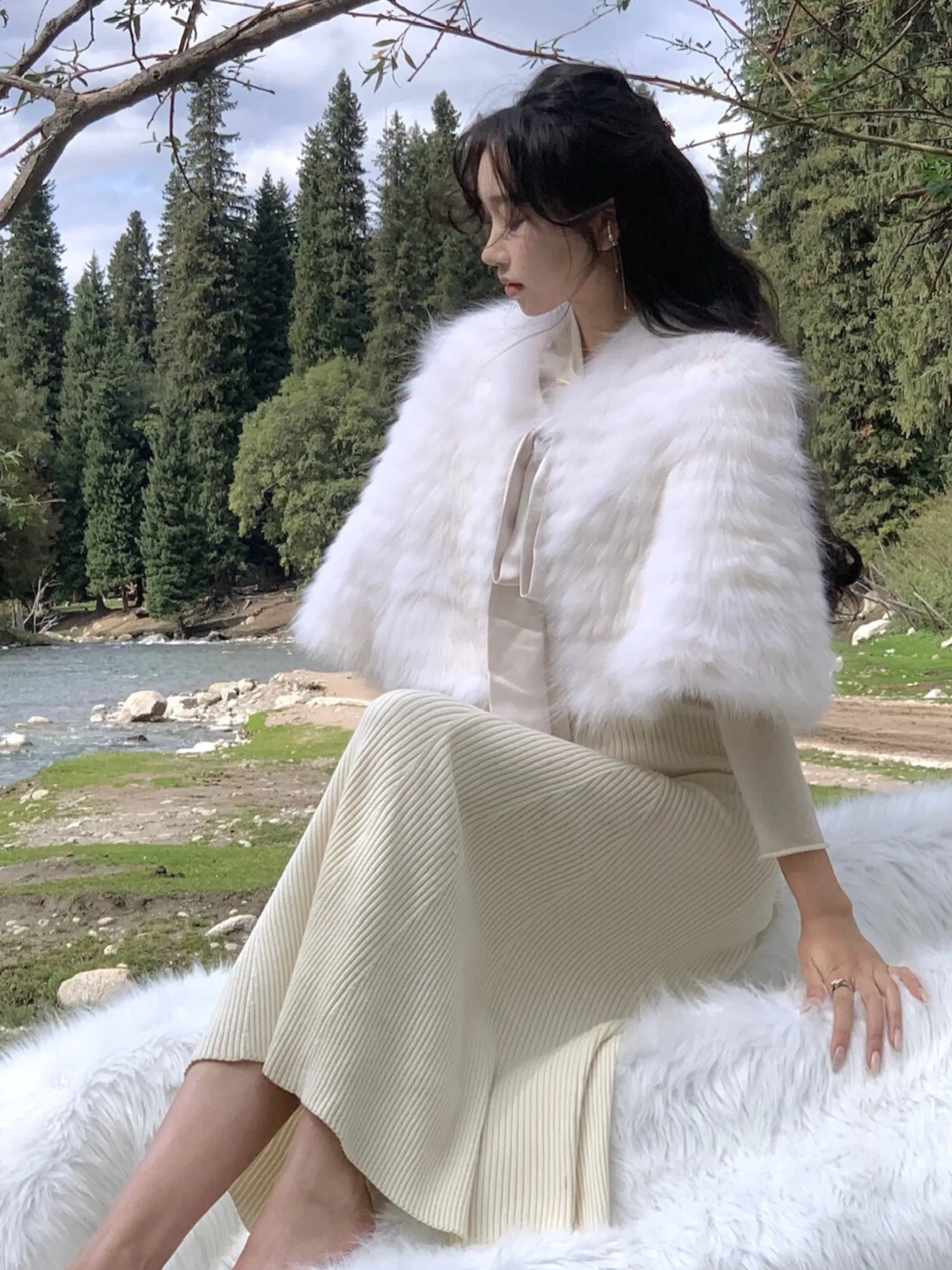 

France Elegant Evening Party Mermaid Dress Set Luxury Faux Fur Cloak Slim Knitting Vestidos 2 Piece Suit Women Winter Outfits