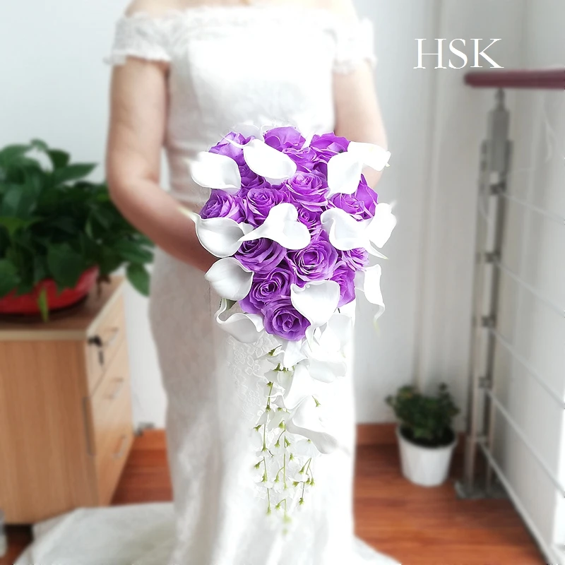 

mariage wedding bouquet Water drop rose wisteria flower calla combination of bride holding flowers