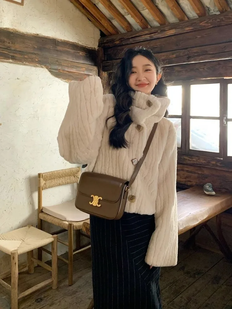 Рисунок 4 - Куртка флисовая укороченная женская