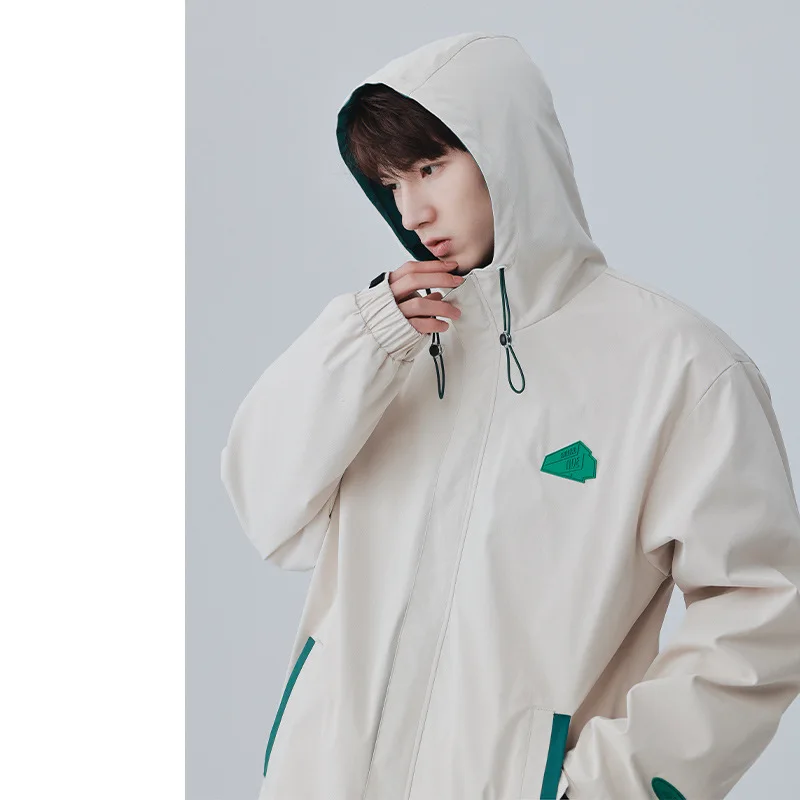 

In spring and autumn, the Korean version of the trend is handsome and versatile.