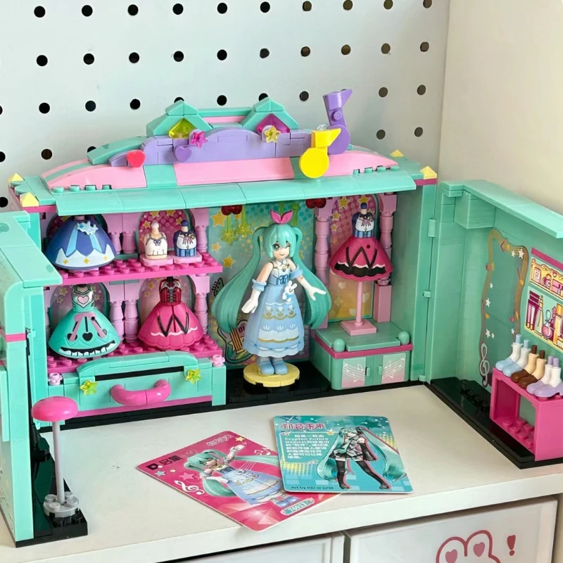 hatsune-miku-building-blocks-dream-fashion-wardrobe-assembly-toys-home-decoration-creative-gifts-anime-miku-model-doll-fashion