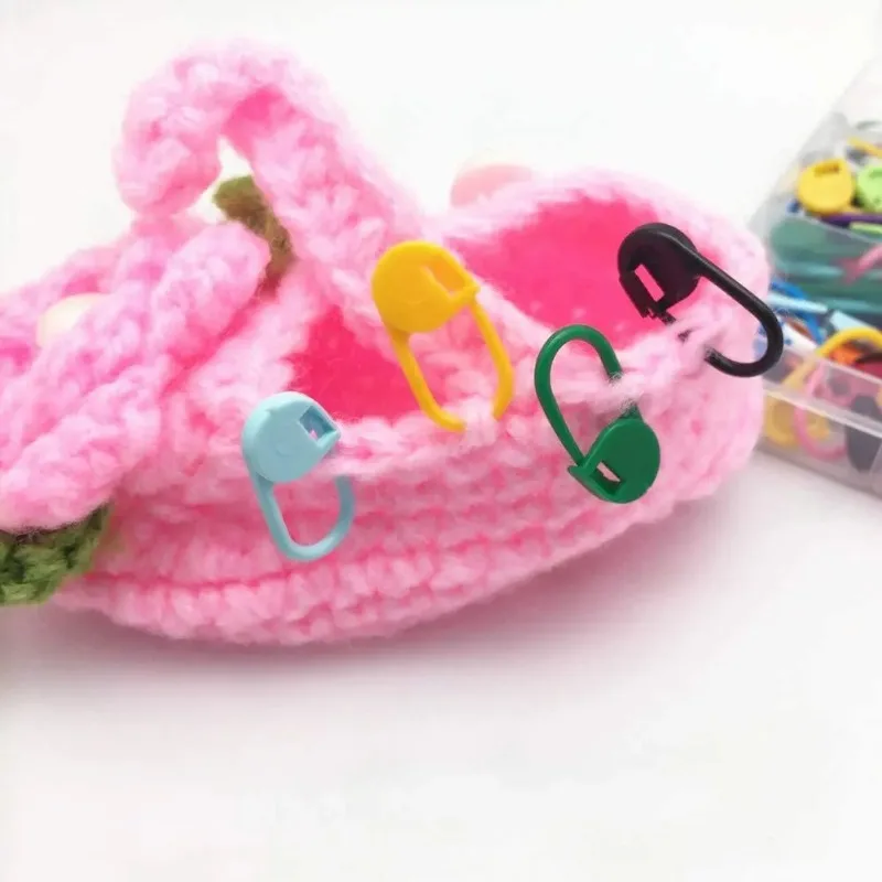 Description Picture 6 of item500/50pcs Mini Knitting Crochet Clips Pins Locking Stitch Markers Multicolor Plastic Sweater Needle Clip DIY Craft Sewing Tools