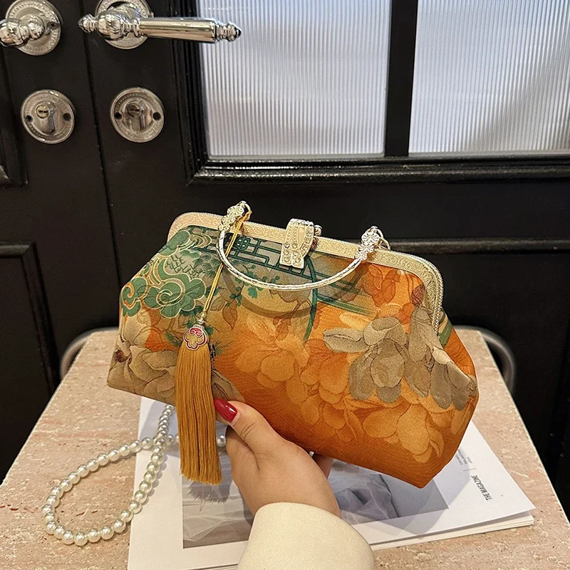 New Chinese Embroidery Fashion Handbag 2025 Hot Selling Pearl Shoulder Bag Versatile Crossbody Bag Dinner Bag Bolsas De Mujer