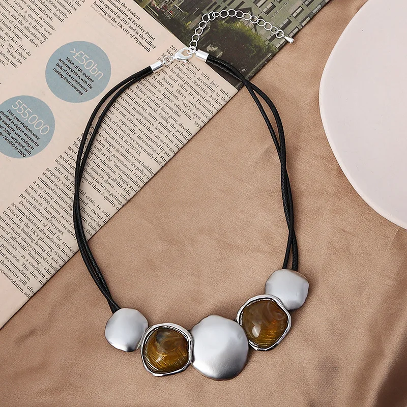 Geometrische Übertriebene Halsketten Legierung Damen Hochwertiges Gefühl Personalisierte Halskette Modeschmuck