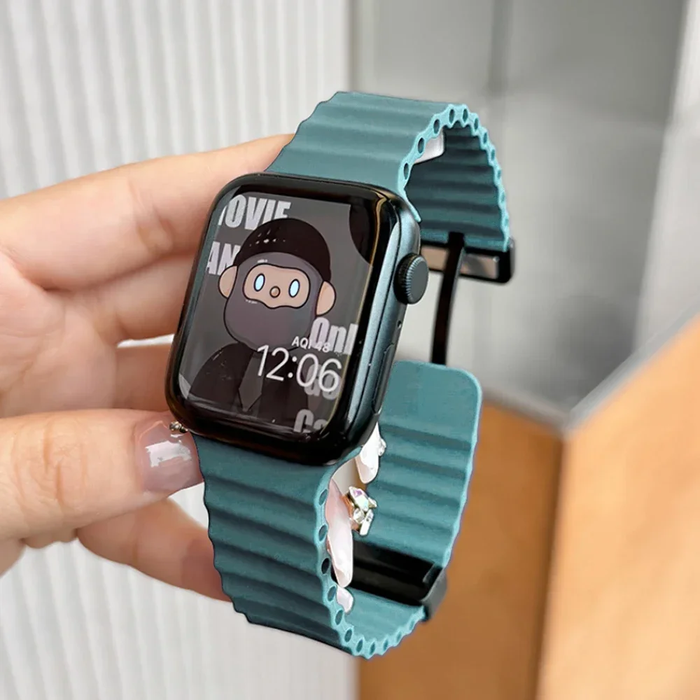 Magnetic Buckle Silicone Strap