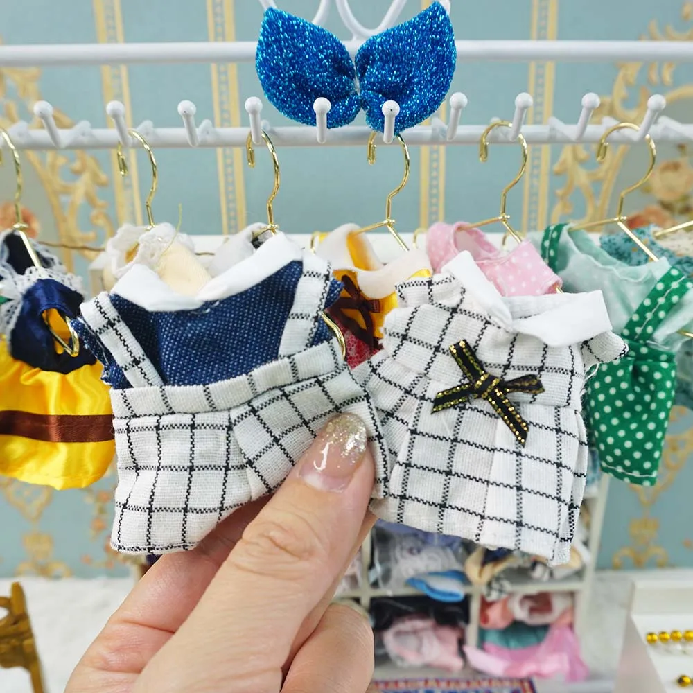 Dollhouse Accessories: Fashionable Forest Animal Family Clothing Set