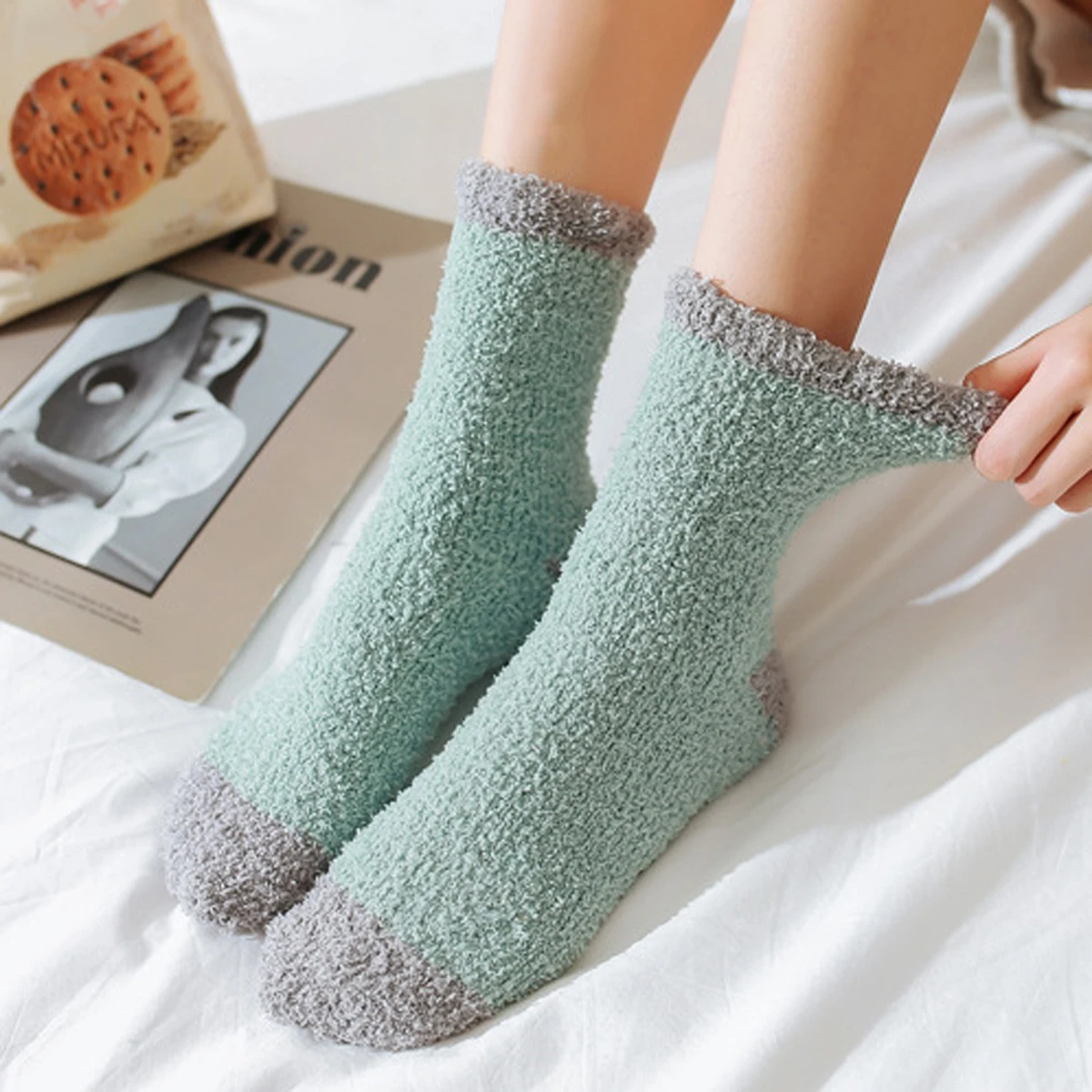5 Pairs Women's Bed Socks Block Color Fluffy Warm Winter Christmas Gift Soft Floor Home Candy Color Coral Velvet Socks