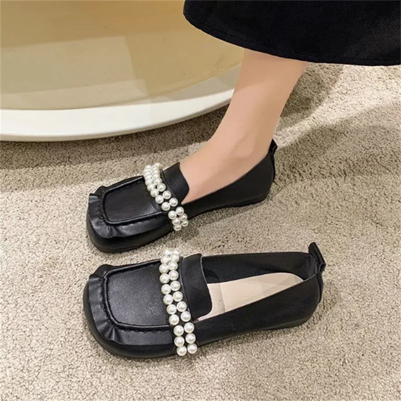 

New Ladies Flat Non-Slip Driving Shoes Beading Casual Boat Shoes Comfortable Fashion Female Footwear Zapatos De Mujer Plus Size