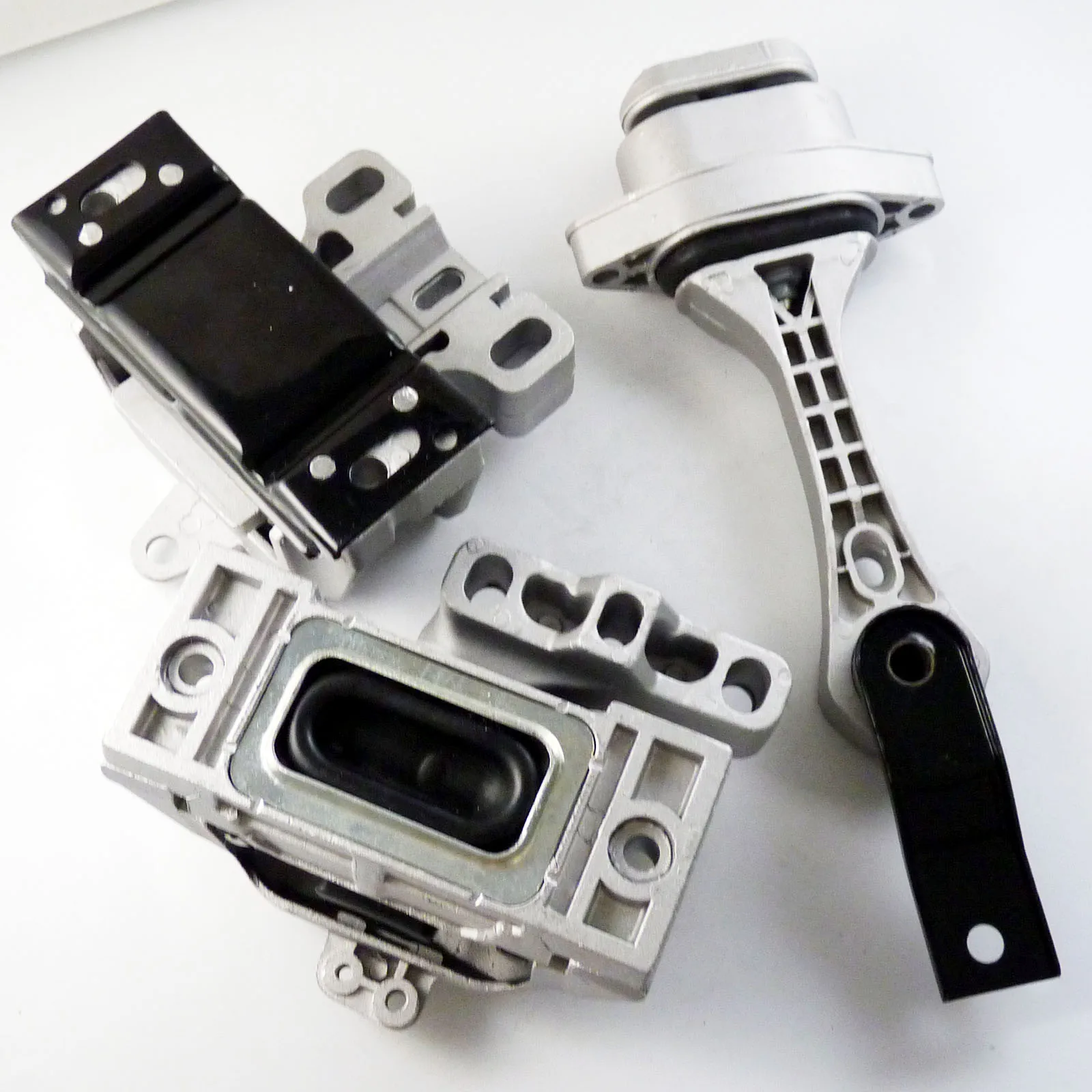 WOLFIGO Set 3PCS Motor & Trans. Mount Front Left Right and Right Rear Set for 1998-2006 VW Beetle Golf Jetta 1.8L 2.0L