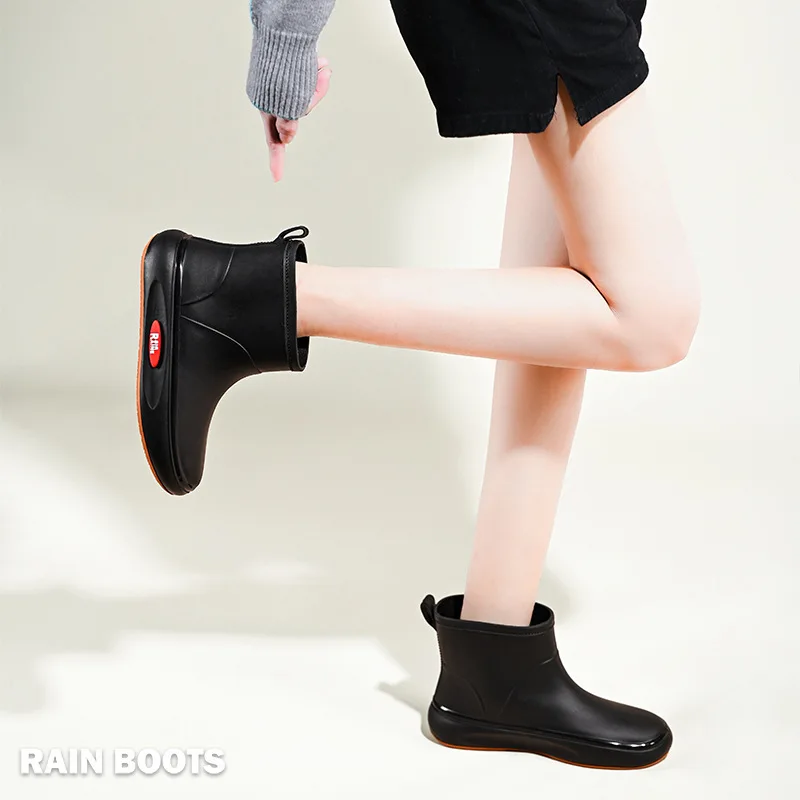 Women's Trendy Fashion Casual Rain Boots Short-tube Warm Water Shoes Students Rain Boots Outdoor Work Non-slip Rubber Shoes