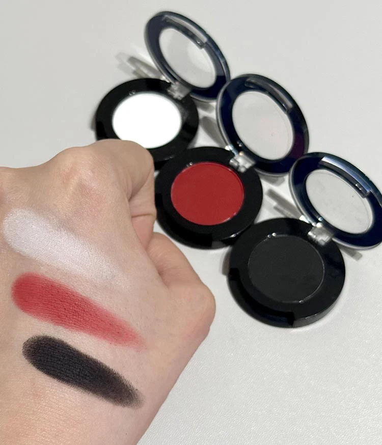 Punk Smoky Red Black Eye Shadow Palette Waterproof Gothic Matte Blue Eyeshadow Tray Women Halloween Eye Pigments Makeup Palette