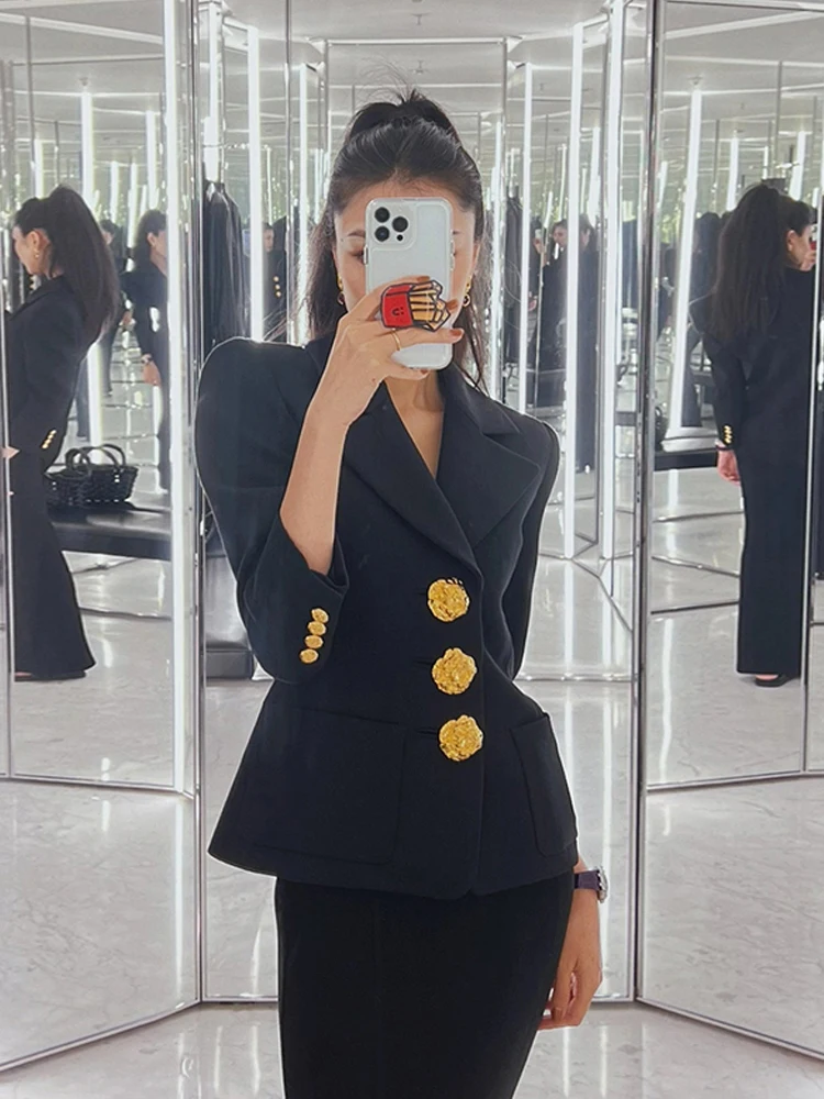 Luxury Gold metal buttons blazer for women 2024 Spring Autumn collection designer jacket Slim Suit Ladies pockets coat 3O282