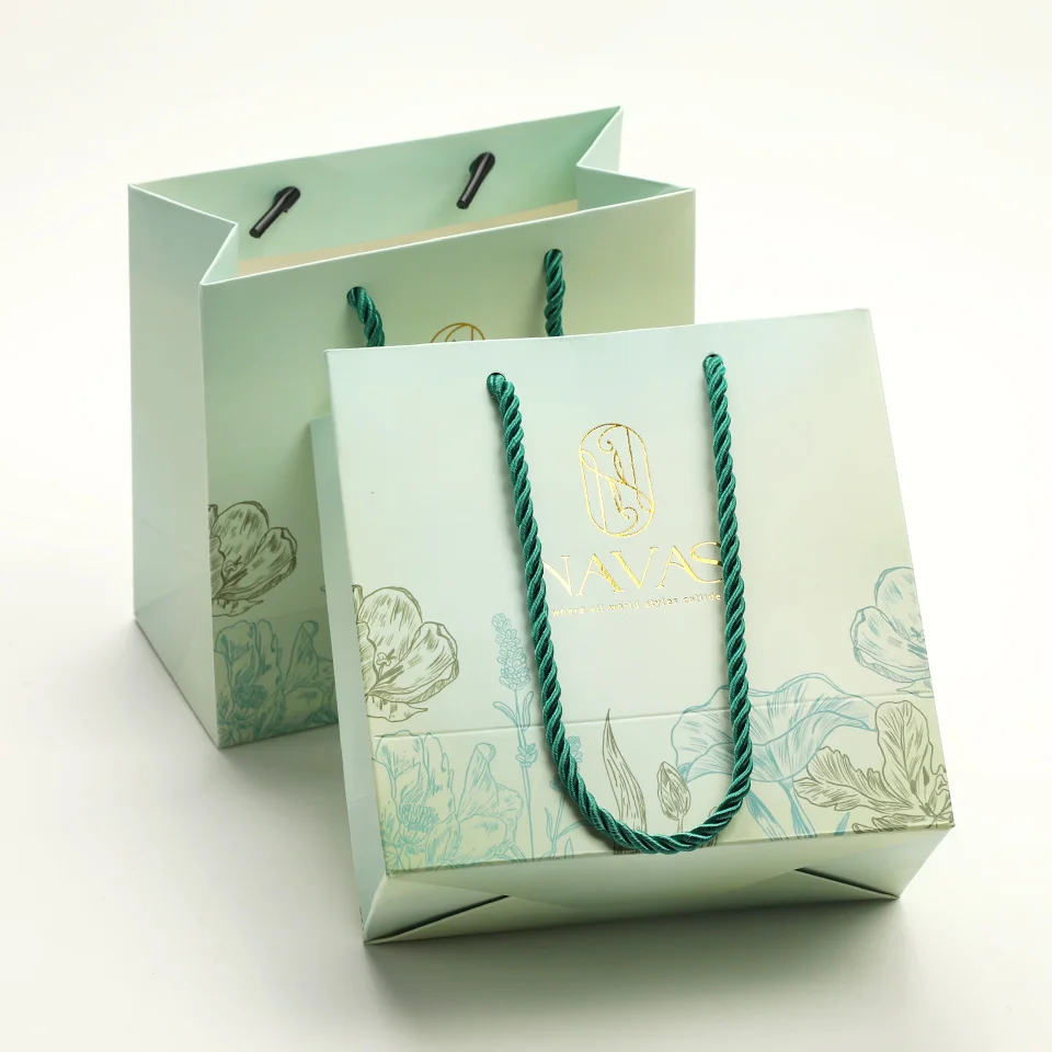 Wholesale Custom Printed Brand Logo Luxury Clothing Retail Gift