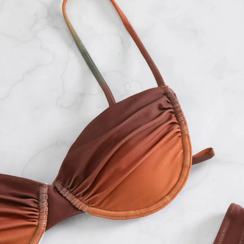 Рисунок 4 - Женские укороченные топы