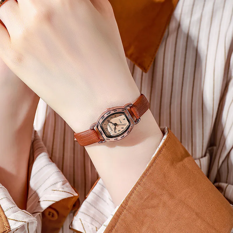 Women's Retro Belt Watch, Silent Quartz Watch