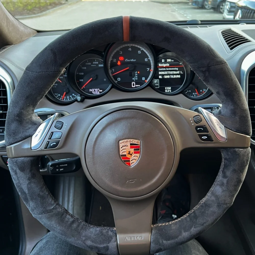 Benutzerdefinierte Auto-Lenkrad-Geflecht-Abdeckung, weich, 100 % passend für Porsche Cayenne Panamera 2010 2011 2012, Autoprodukte, Lenkfolie