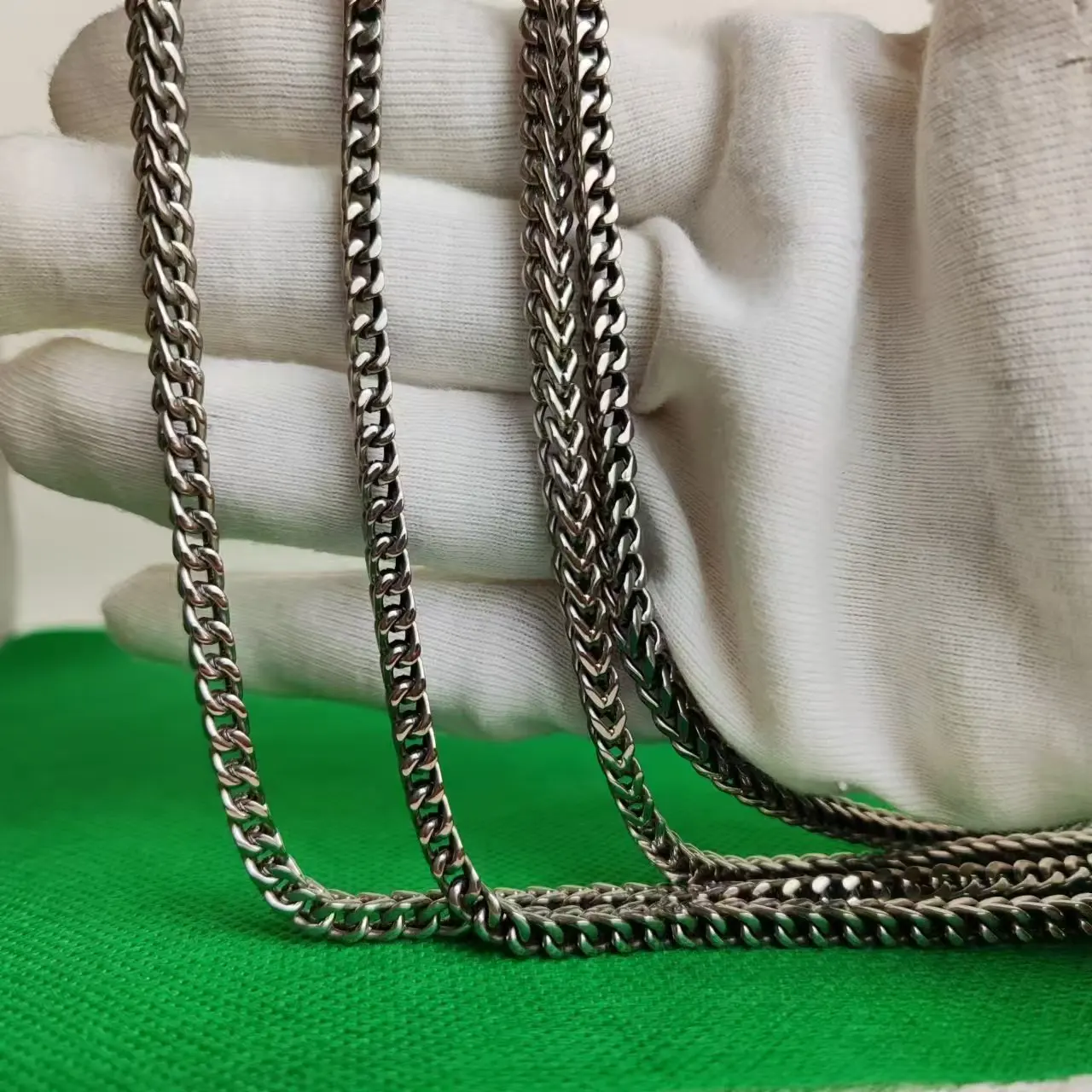 4mm Solid Titanium Men's Necklace Welded Square Keel Skin