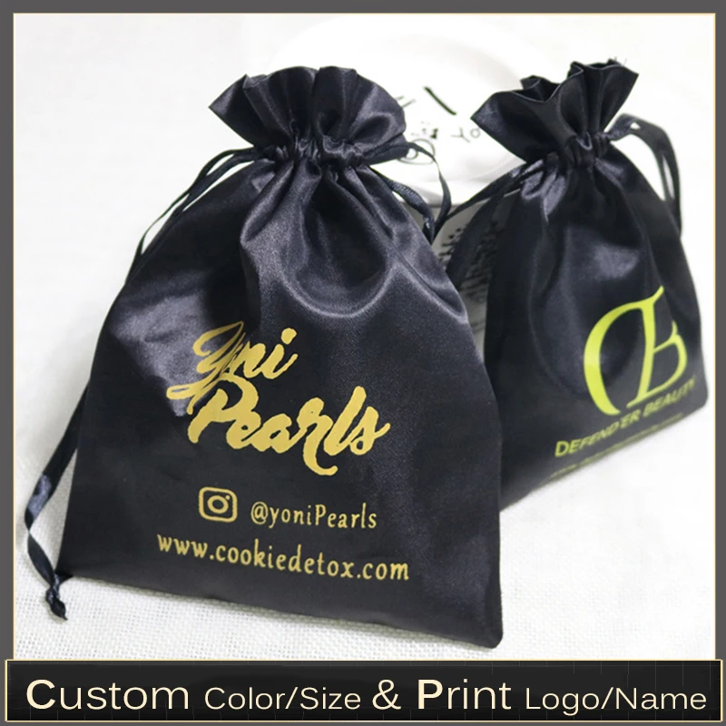 

Оптовая продажа, 50 шт., глянцевый атласный мешок на шнурке для обуви, одежды, домашняя Пылезащитная сумка с карманом для парика, шляпы, косметики, сумки для хранения с логотипом на заказ