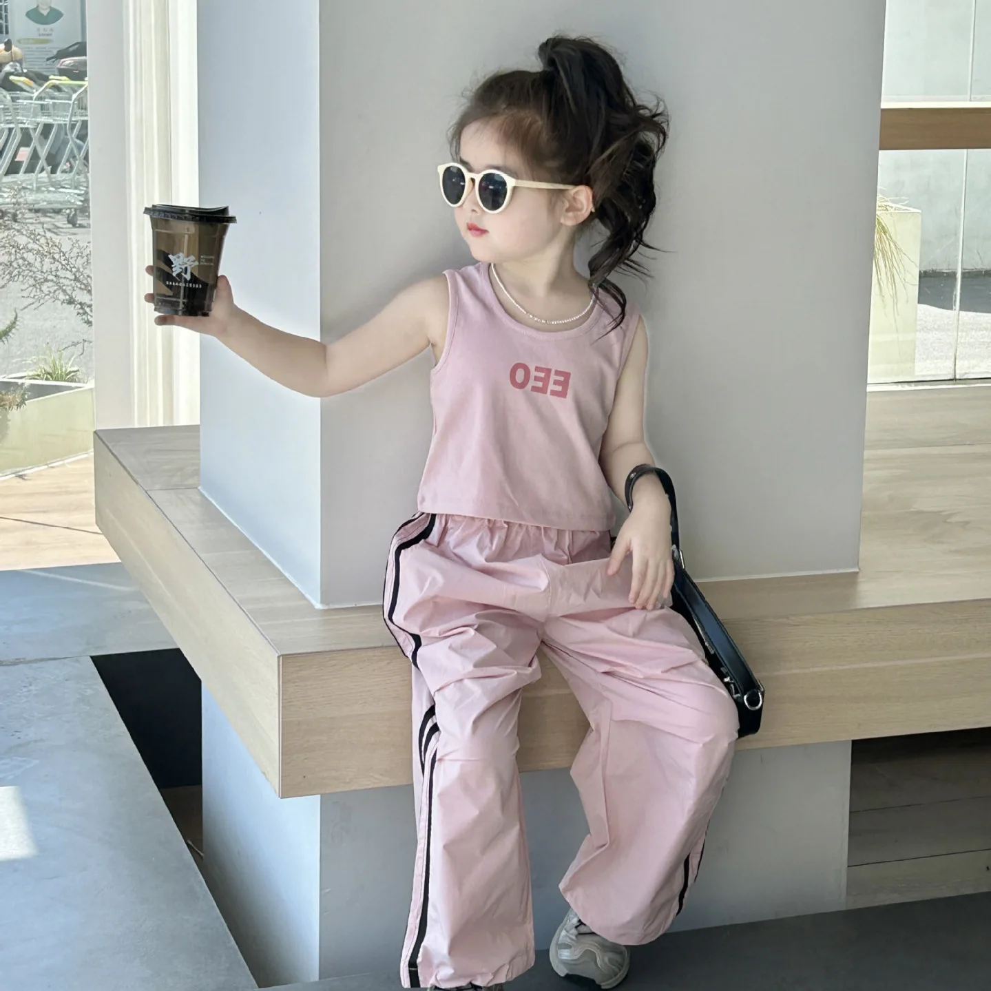 

Girls Tops Girls Vests 2024 Summer New Childrens Clothes Basic Sleeveless Tops Children's Casual and Simple Halter All-matching