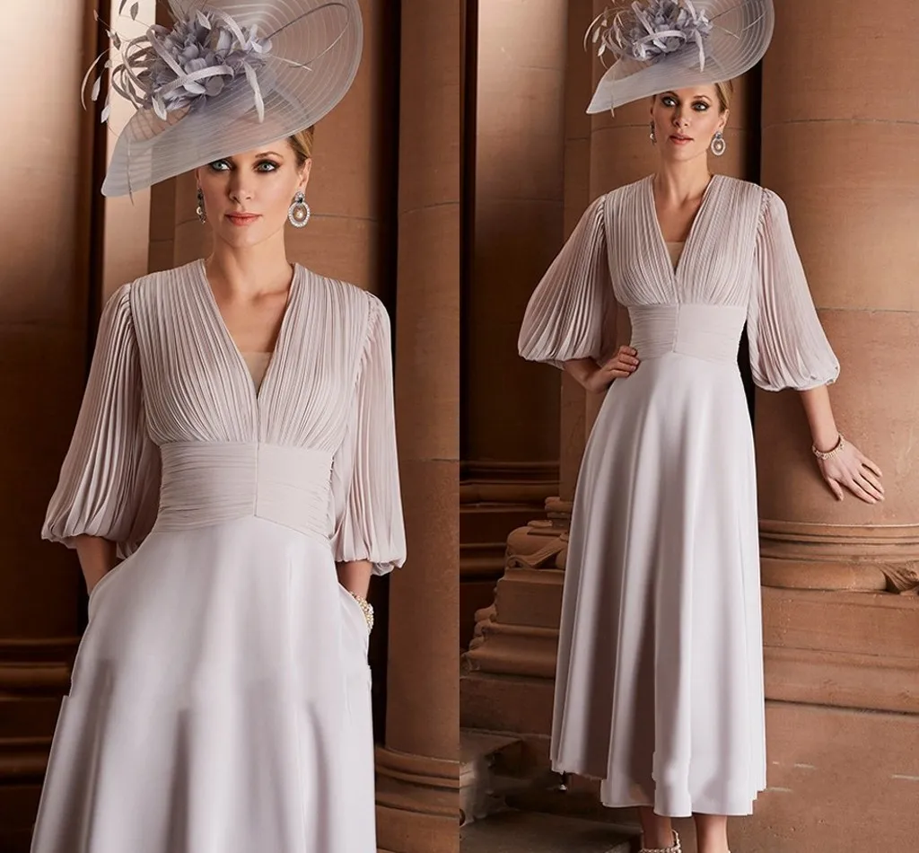 

Elegant Silver Mother of the Bride Dress 2023 Puff Sleeves V Neck Pleat A Line Chiffon Wedding Guest Party Gowns Plus Size