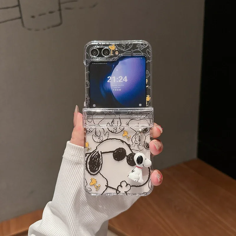Bonita funda de teléfono transparente con dibujos animados de Snoopy, Charlie Brown y Peanuts para Samsung Galaxy Z Flip 5, carcasa trasera rígida de PC para Z Flip 3 4
