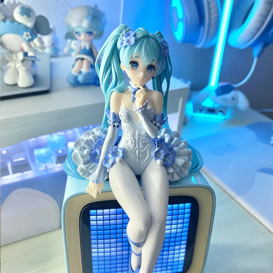 Hatsune Miku Kawaii Anime Figurine - Collectible Desktop & Cake Decoration Gift