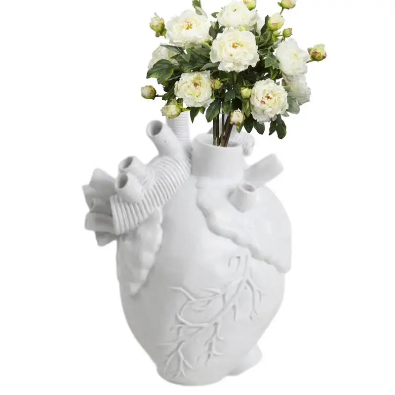 

Red Heart Vase Creative Resin Heart-Shaped Sculpture Vase Modern Art Style Decor Ornament For Desktop Tabletop Shelf Bedside Bar